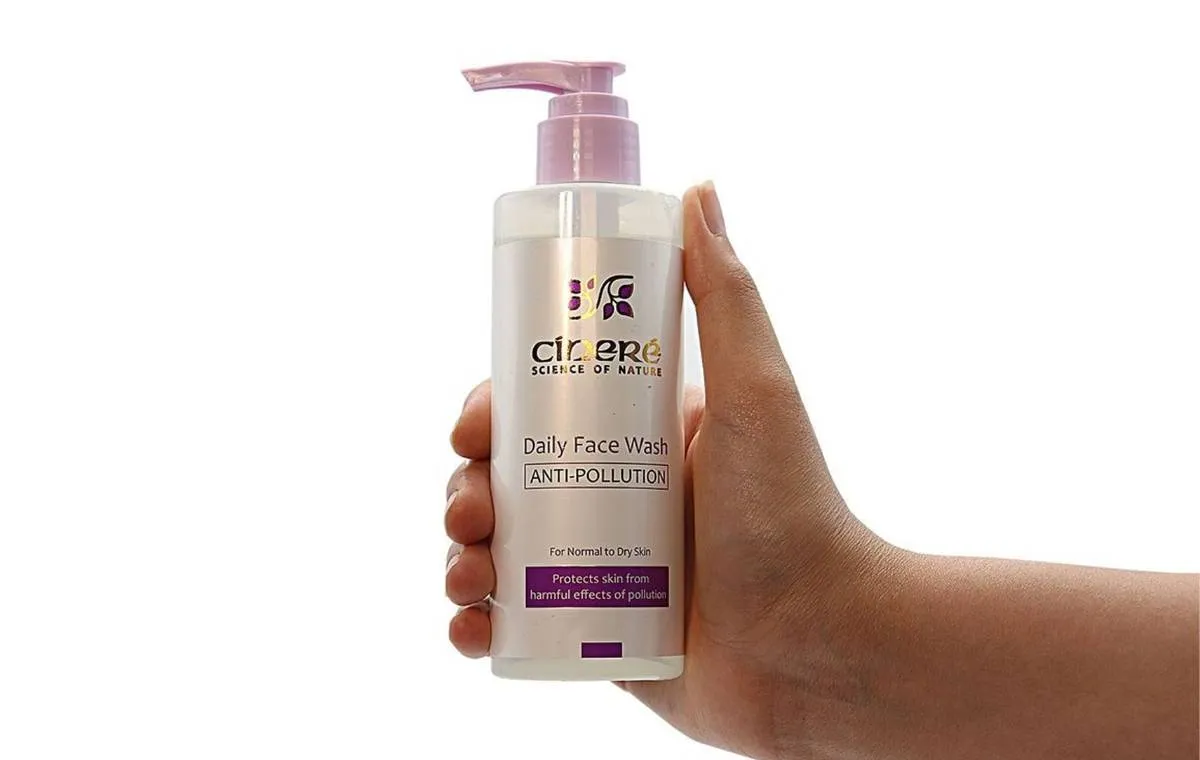 بهترین شوینده صورت ایرانی برای پوست خشک