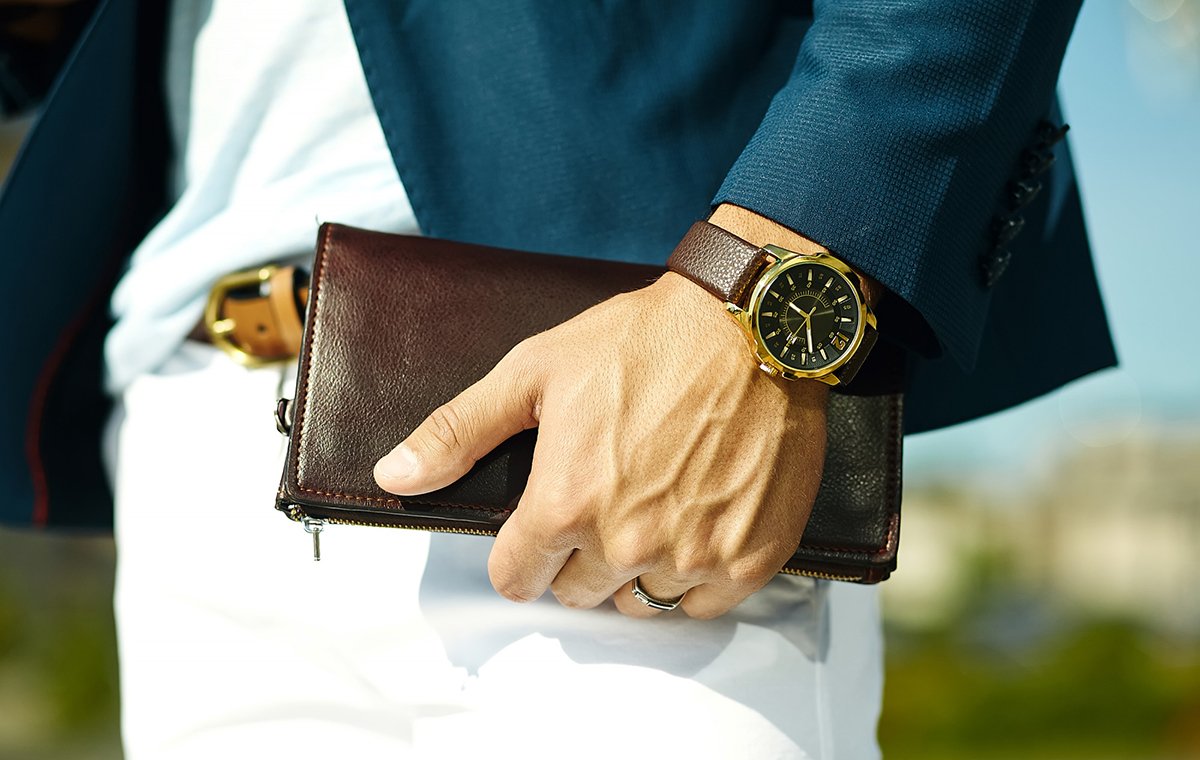 ساعت مچی مردانه همراه کیف چرمی