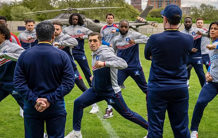 رقص گروهی سریال تد لاسو