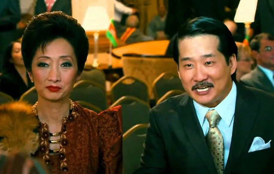 بابی لی، استندآپ کمدین معروف در «دیکتاتور»