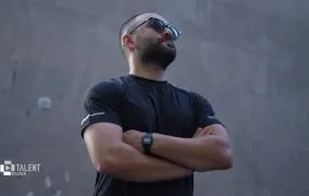 بررسی تی شرت ورزشی مردانه نوزده نودیک مدل TS1962 B