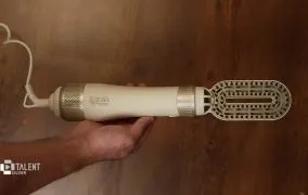 بررسی سشوار برس دار وی جی ار مدل V 493