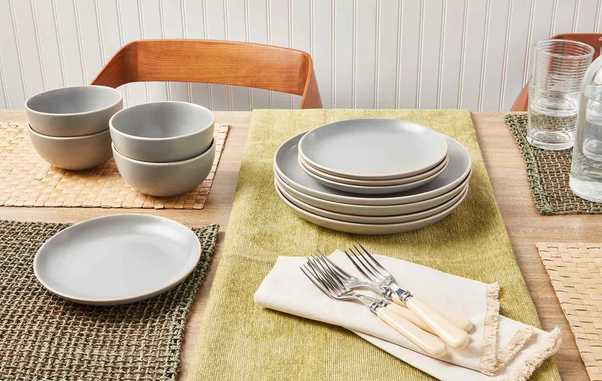 10 سرویس غذاخوری محبوب در دیجی‌کالا