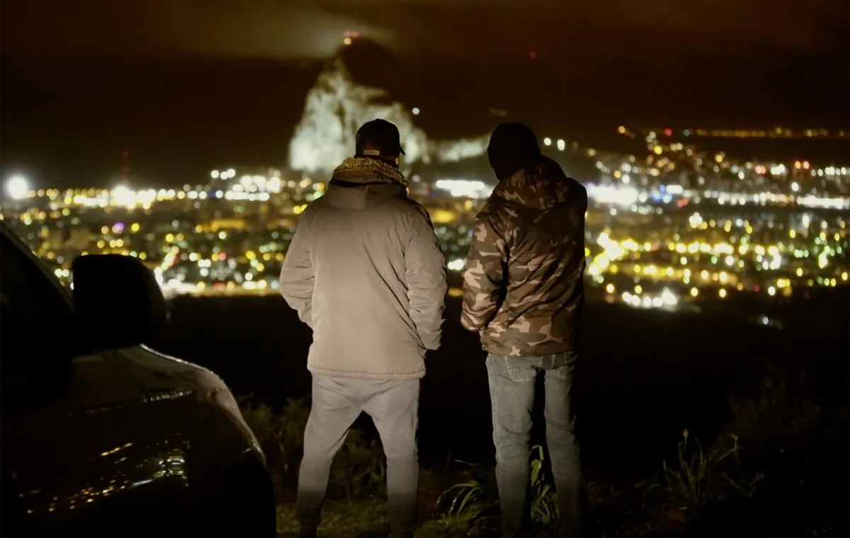 لا لینیا: سایه نارکو