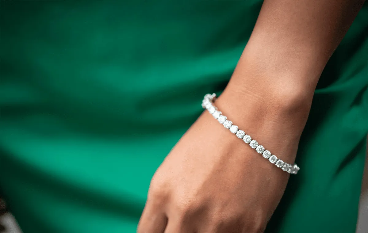 دستبند تنیس با لباس سبز