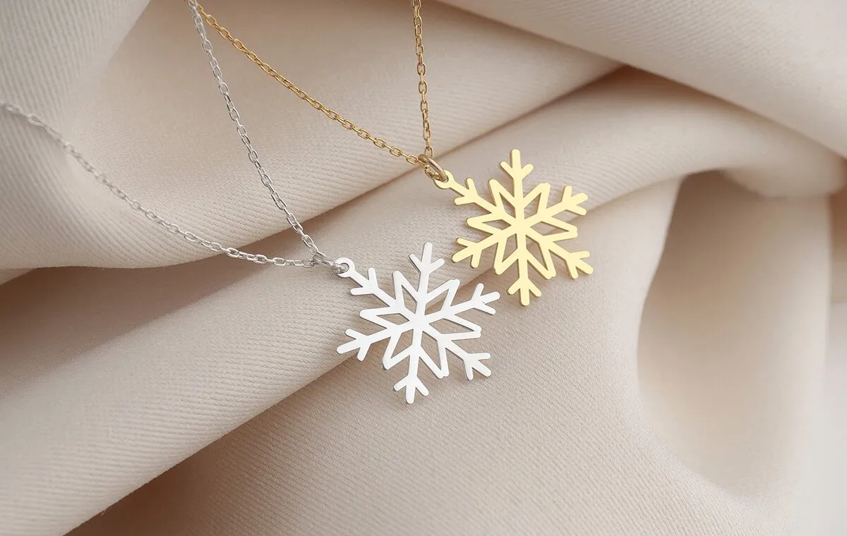 هدیه شب یلدا گردنبند با آویز برف در دو رنگ سفید و طلایی