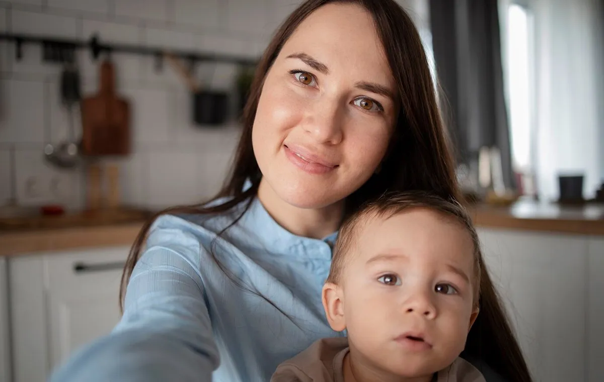 قدردانی از مادران سرپرست خانوار در روز مادر