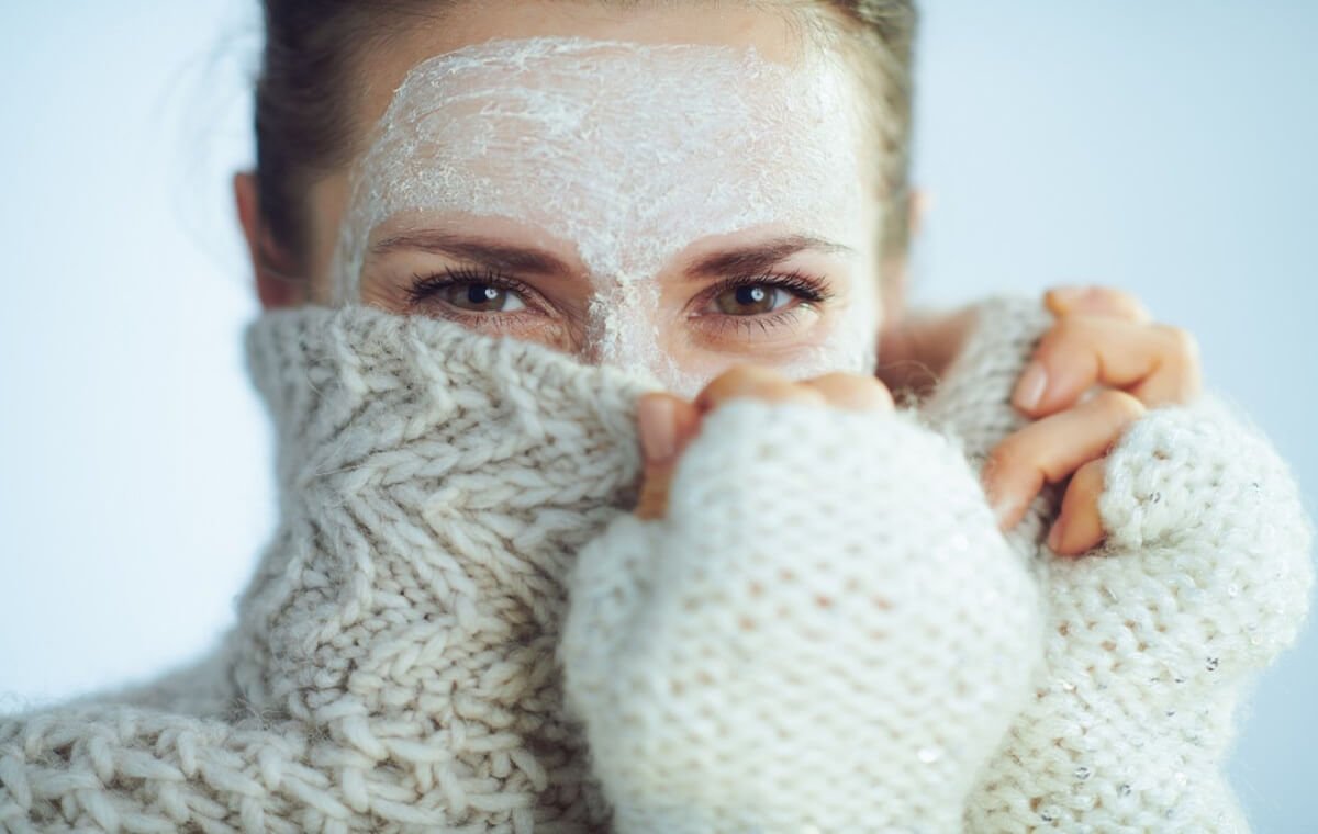 لایه‌برداری از پوست در زمستان