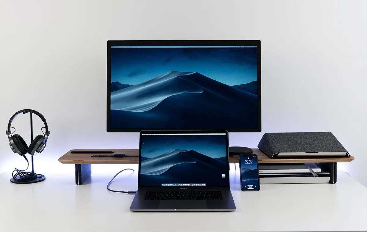 بهترین پایه نگهدارنده مانیتور