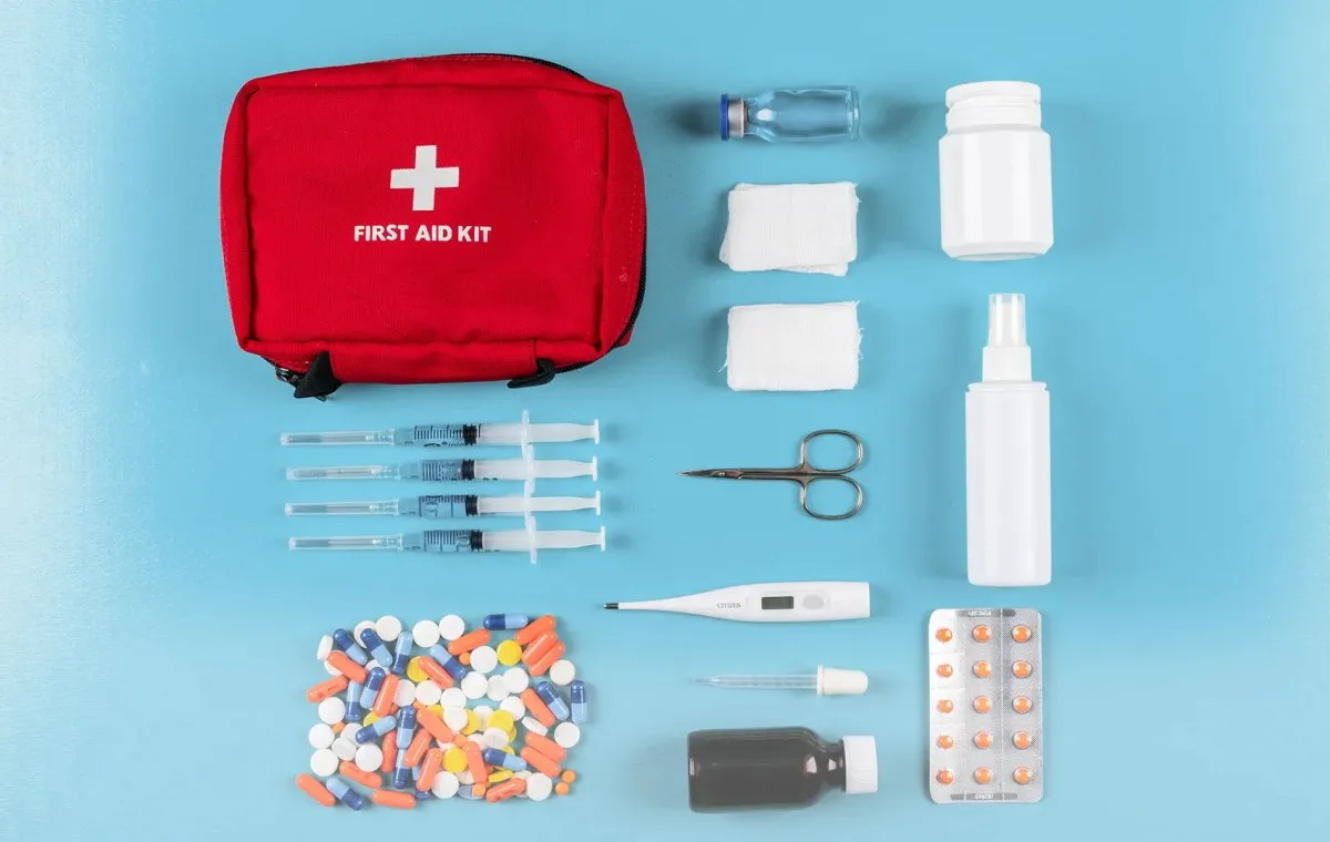10 آیتم ضروری برای جعبه کمک های اولیه خانگی