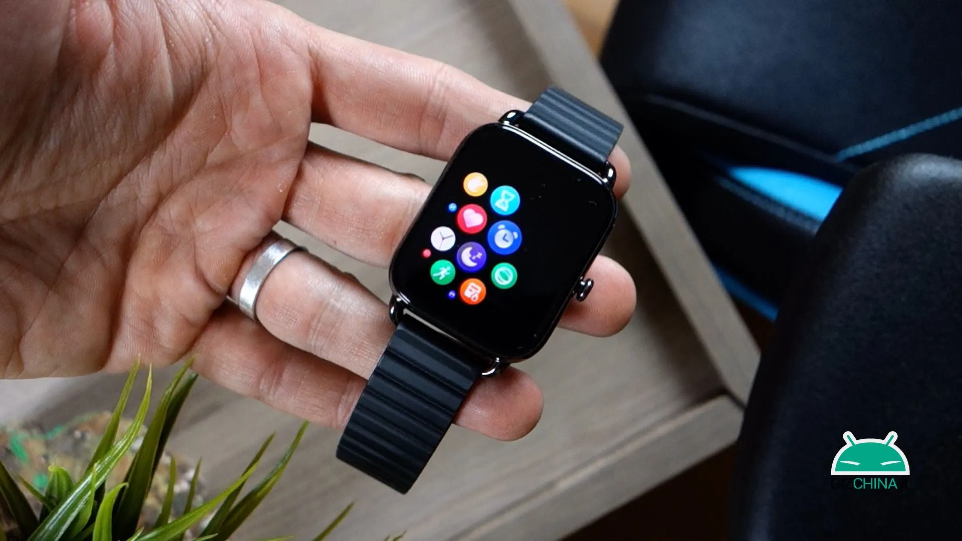 هایلو RS4 پلاس در مقابل شیائومی Maimo-WT2105