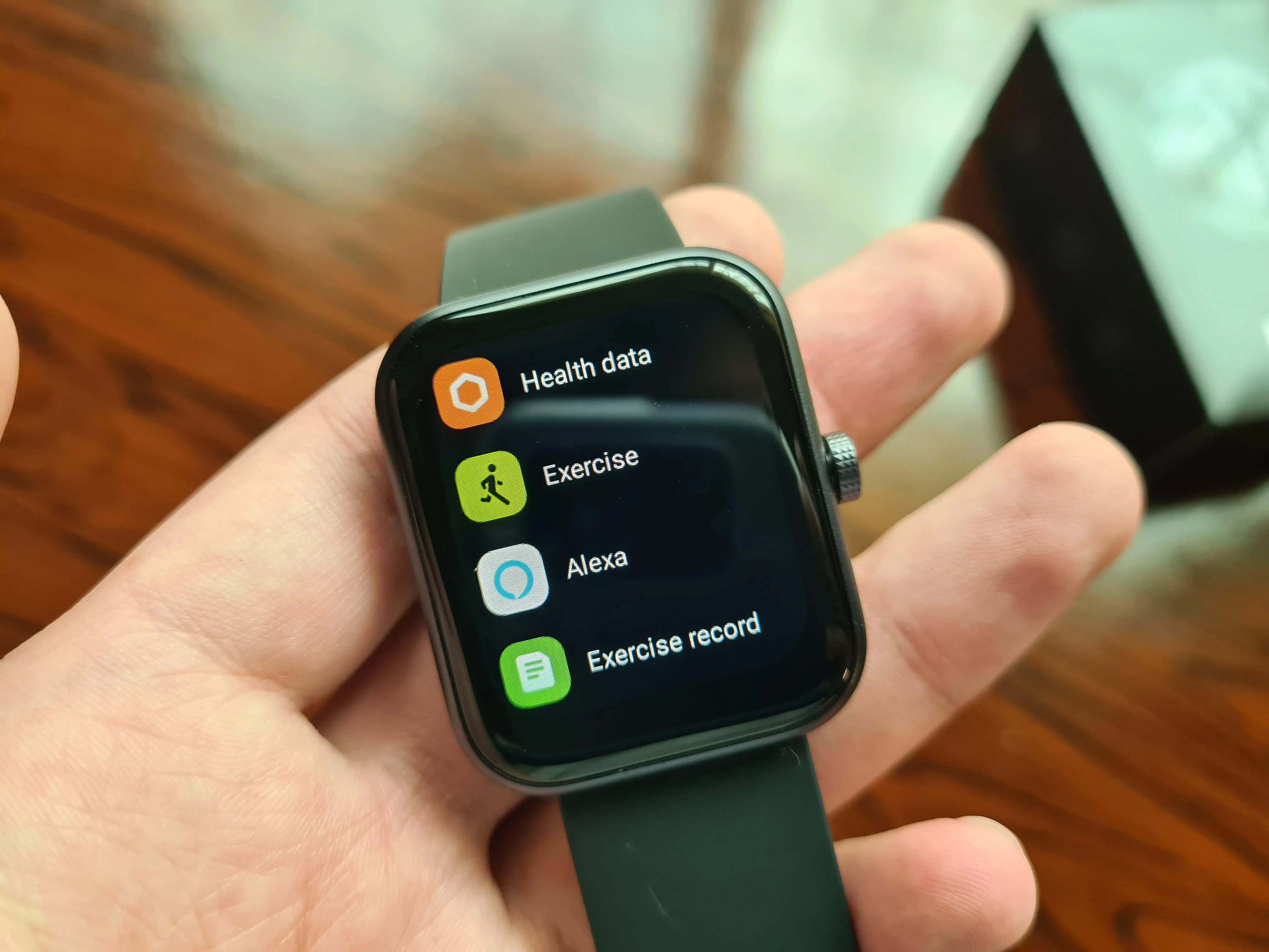 هایلو RS4 پلاس در مقابل شیائومی Maimo-WT2105