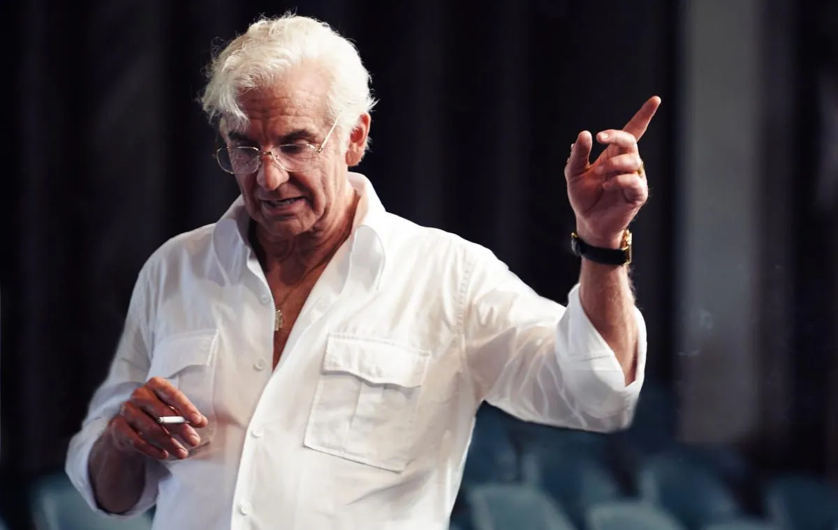 نقد فیلم مایسترو