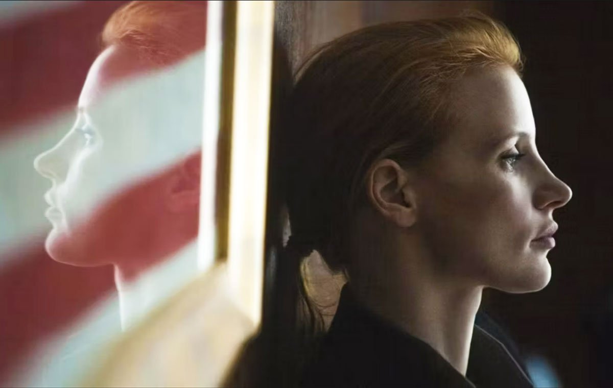 جسیکا چستین در این فیلم جاسوسی بر اساس واقعیت نقش یک مامور مصمم سیا را بازی می‌کند که برای رسیدن به هدفش از هیچ کاری دریغ نمی‌کند