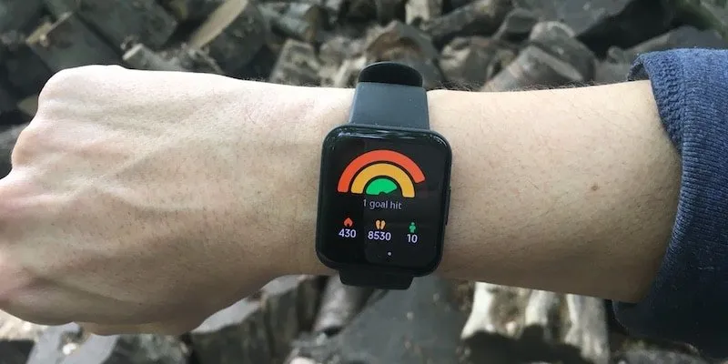 پوکو واچ در مقابل میبرو لایت 2