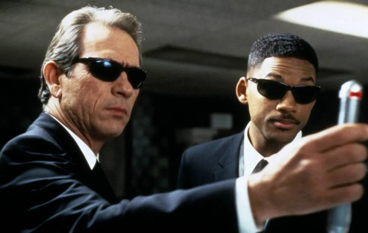 مردان سیاه‌پوش