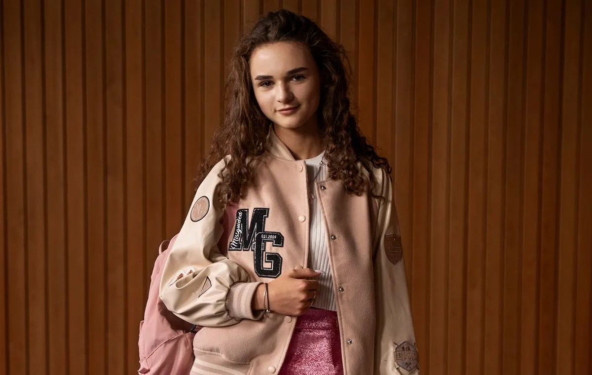 استایل اسپرت یک دختر نوجوان