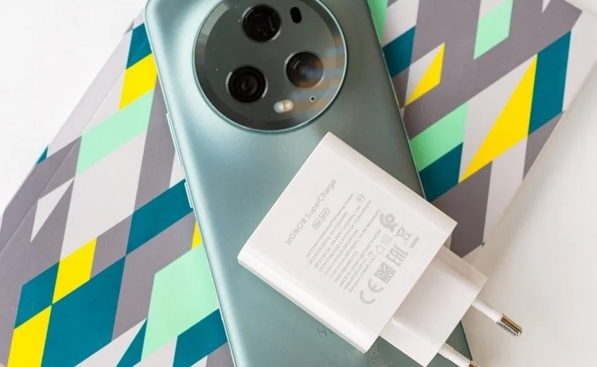 باتری و شارژر آنر مجیک 5 پرو