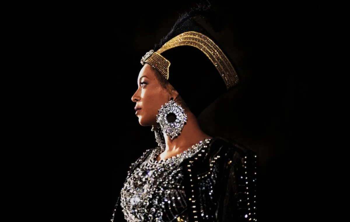 مستند درباره آدم‌های مشهور