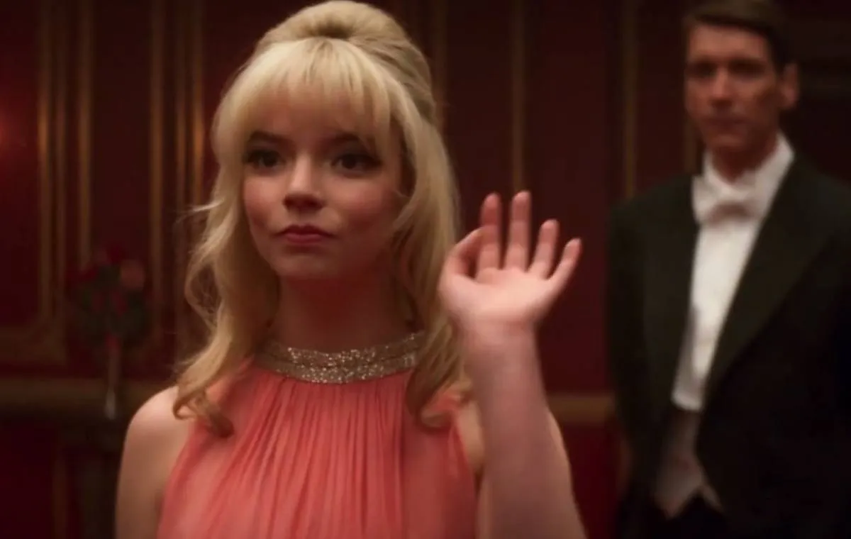 دیشب در سوهو، فیلم با روایت غیرخطی