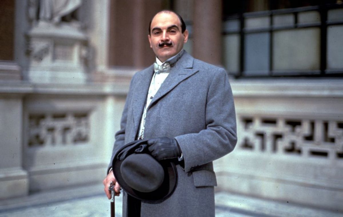 پوآرو (Poirot)