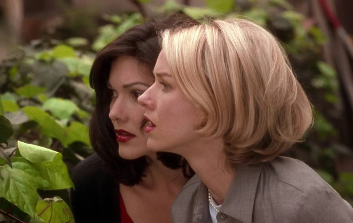 جاده‌ی مالهالند، فیلم با روایت غیرخطی