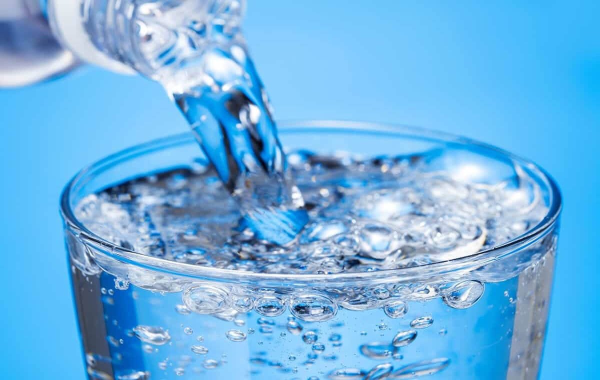نوشیدن آب کافی برای رسیدن به وزن ایده‌آل تا عید نوروز