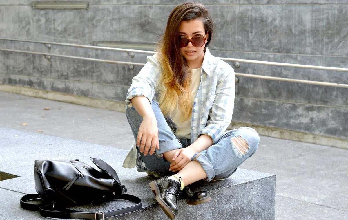 شلوار جین زاپ دار یا پاره در استایل تامبوی