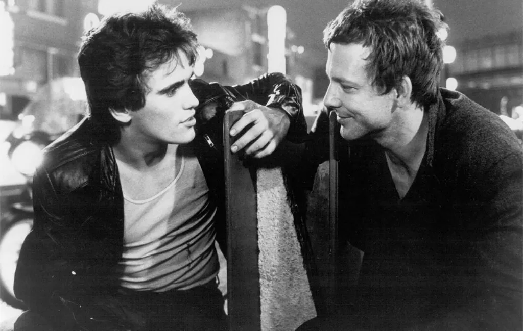 فیلم سیاه و سفید و رنگی. ماهی جنگی