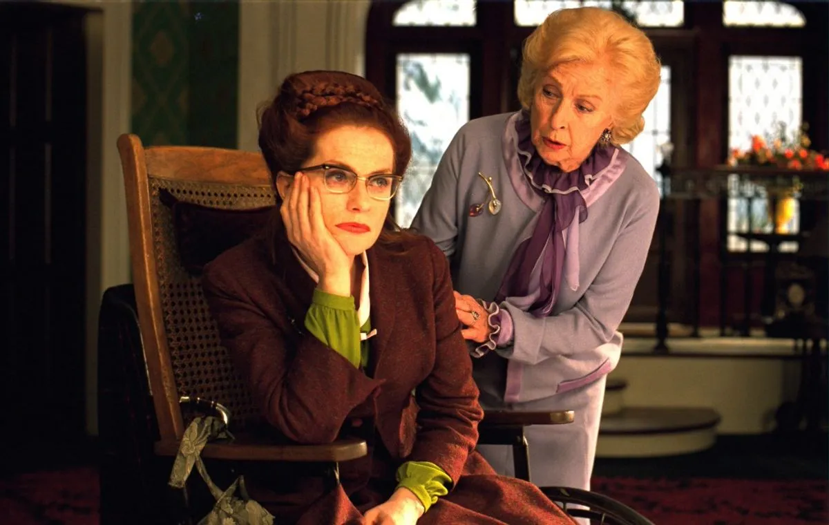 هشت زن (8Women)