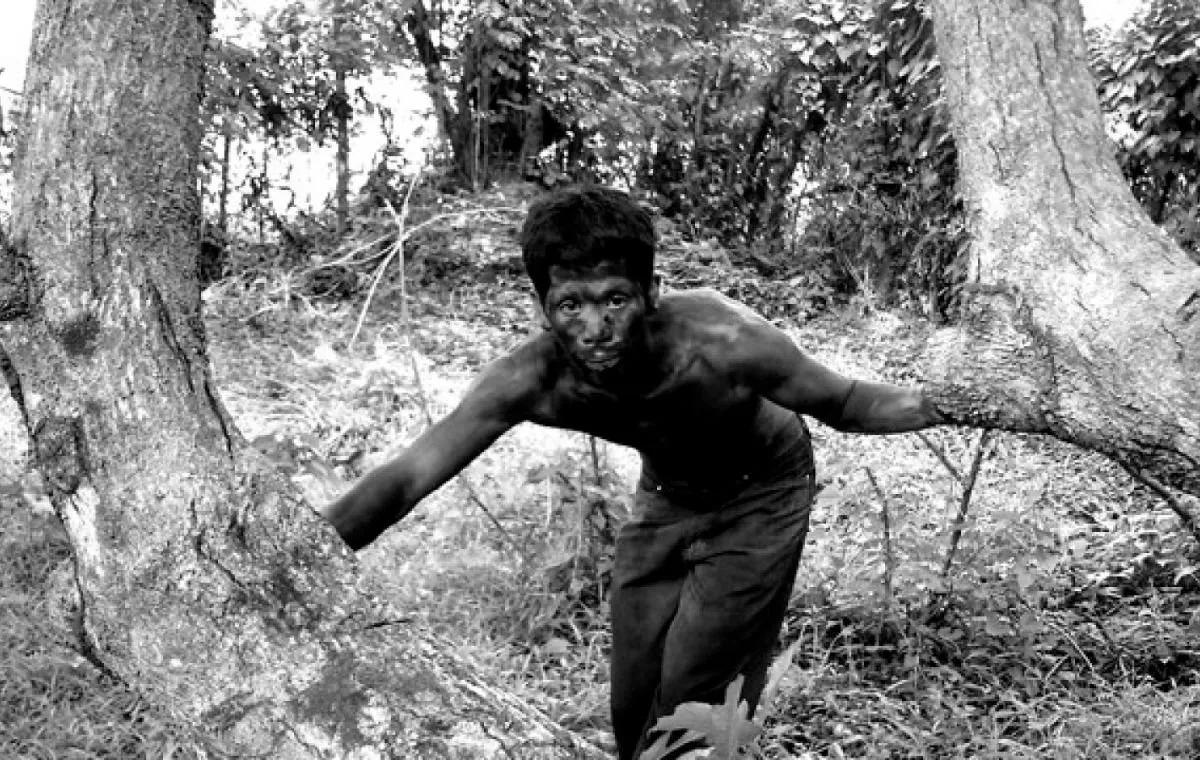 مرگ در سرزمین انکانتوس