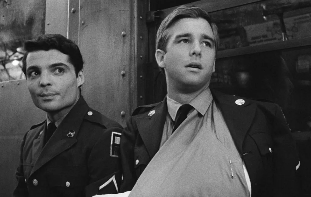 لری پیرس (Larry Peerce)