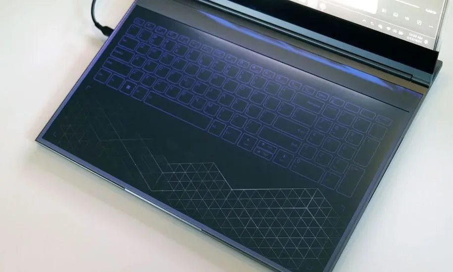 لنوو نمایشگر شفاف