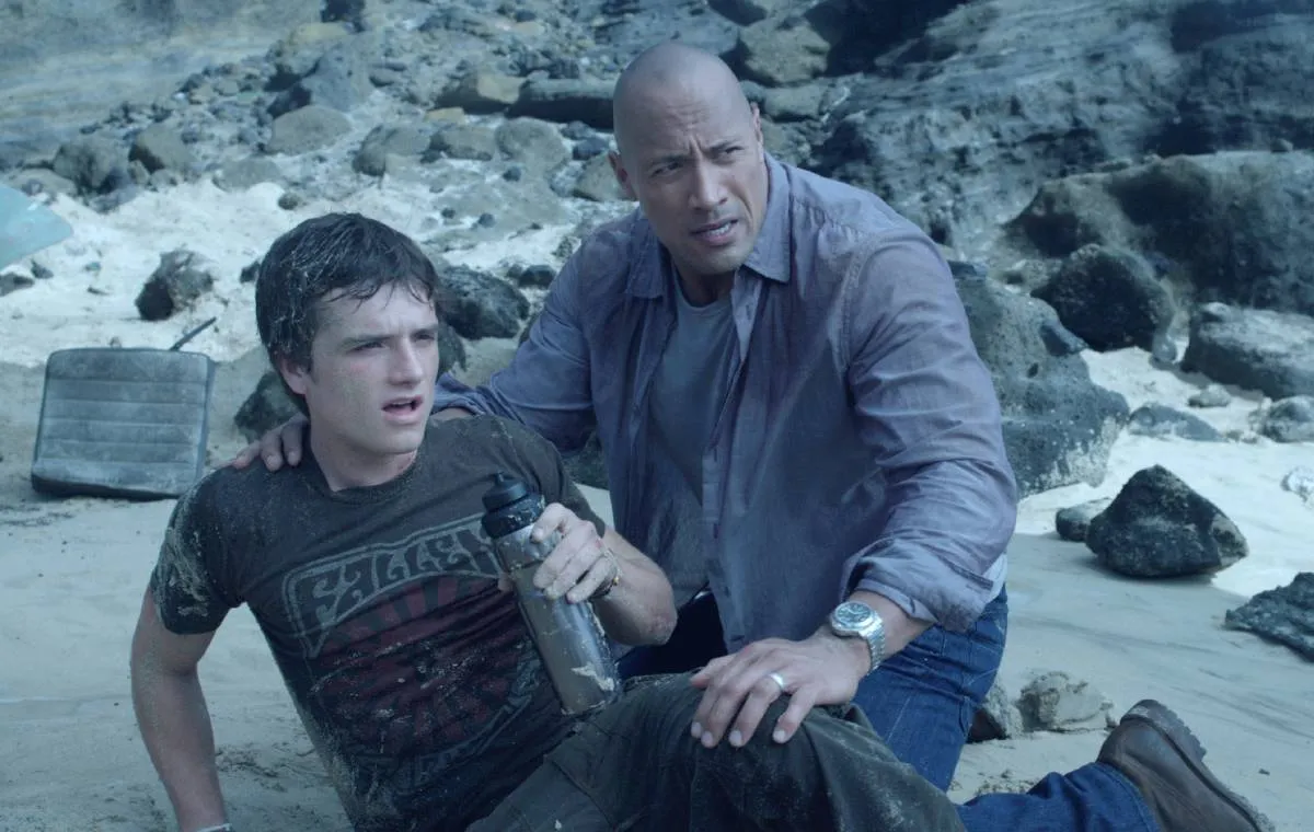 سفر ۲: جزیرهی اسرارآمیز