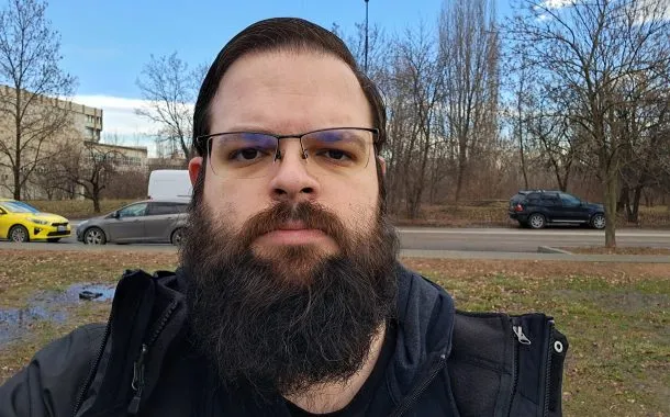 گلکسی A25 در مقابل ردمی نوت 12 پرو