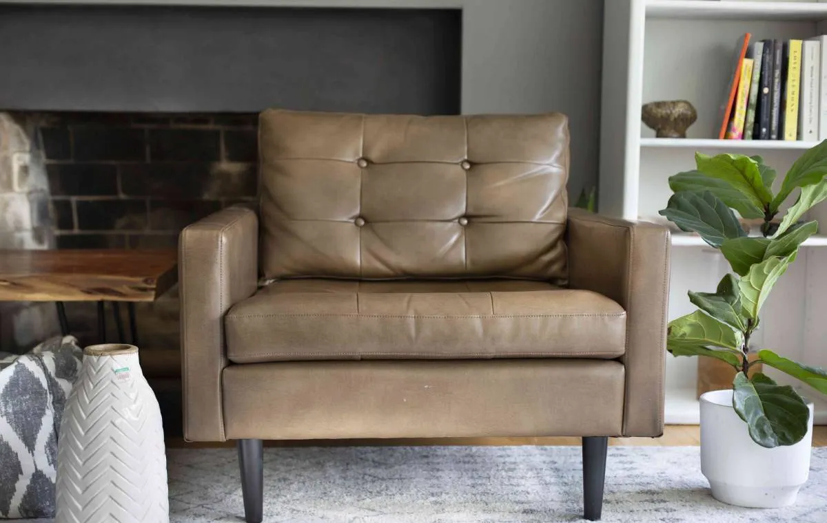 مبلمان چرمی