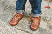 کفش چرم بچگانه