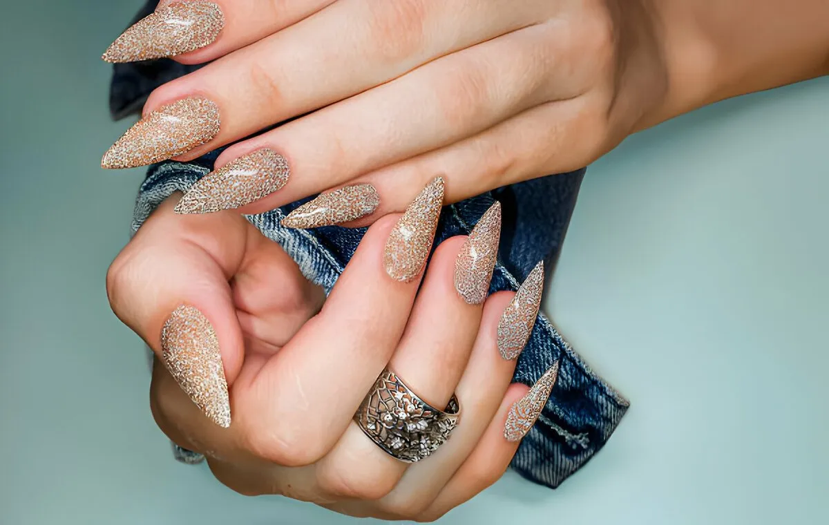 نحوه استفاده از پودر لاک ناخن