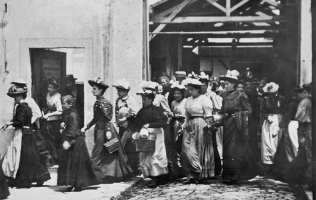 Workers Leaving the Lumiere Factory