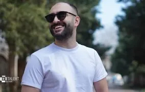 بررسی تی شرت آستین کوتاه مردانه مدل یقه گرد basic