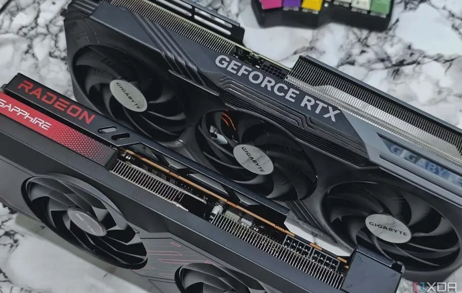 کارت گرافیک دوگانه