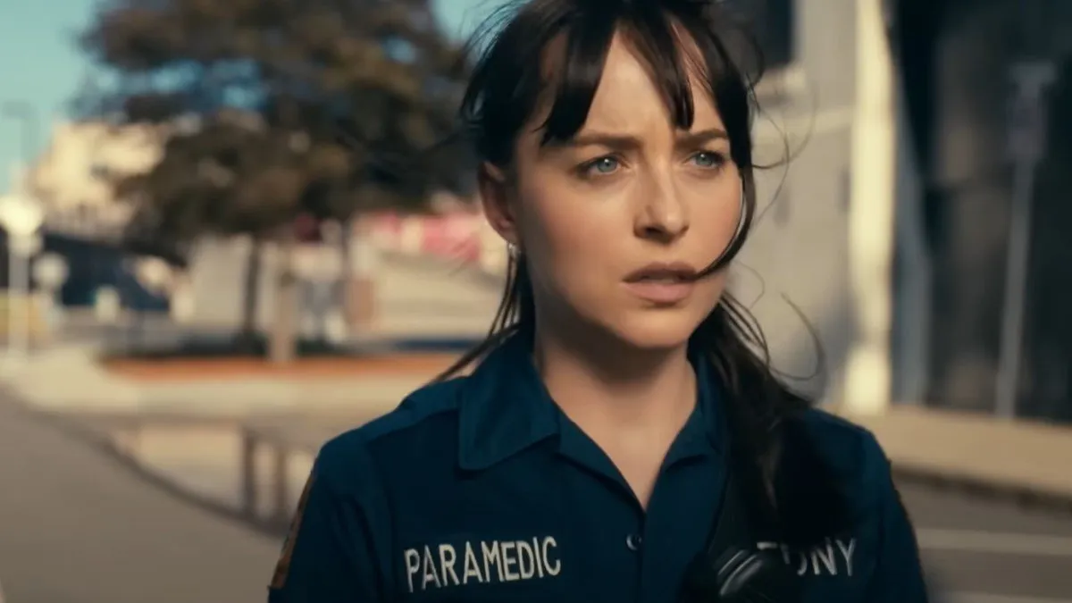 داکوتا جانسون در فیلم «مادام وب»