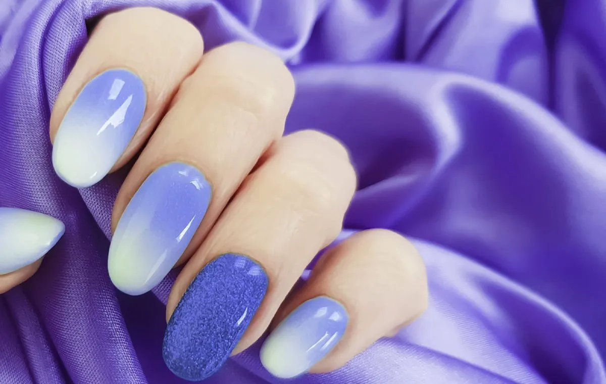 آمبره‌ی ناخن با لاک ژل 