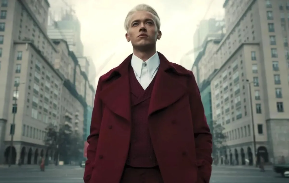 «بازی‌های گرسنگی؛ تصنیف پرندگان آوازخوان و مارها» در ادامه چهار فیلم بازی‌های گرسنگی ساخته شده است. بهترین نقل‌قول‌های «بازی‌های گرسنگی» در این فیلم هم دیده می‌شود.