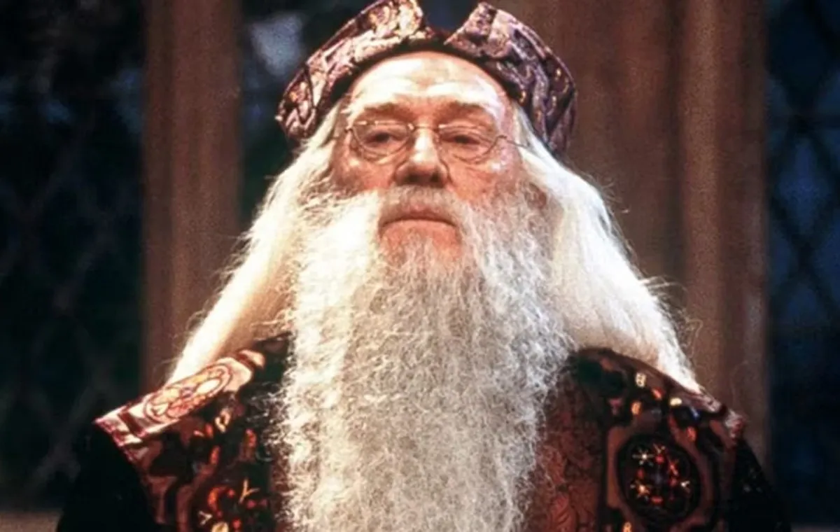 ریچارد هریس در نقش دامبلدور