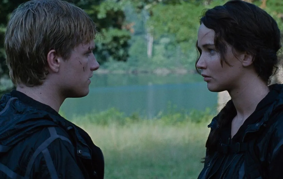 این یکی از بهترین و عاشقانه‌ترین نقل‌قول‌های «بازی‌های گرسنگی» است که در فیلم اثری از آن نیست.