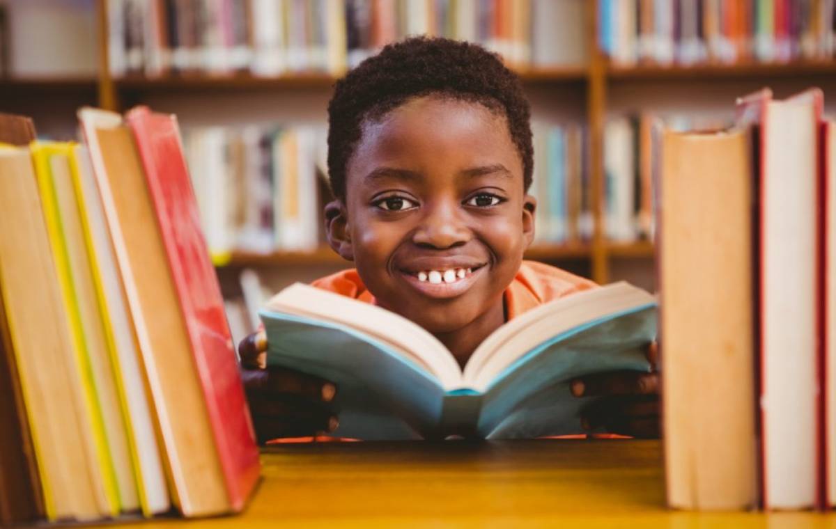 چگونه یک کودک علاقه‌مند به کتاب تربیت کنیم؟