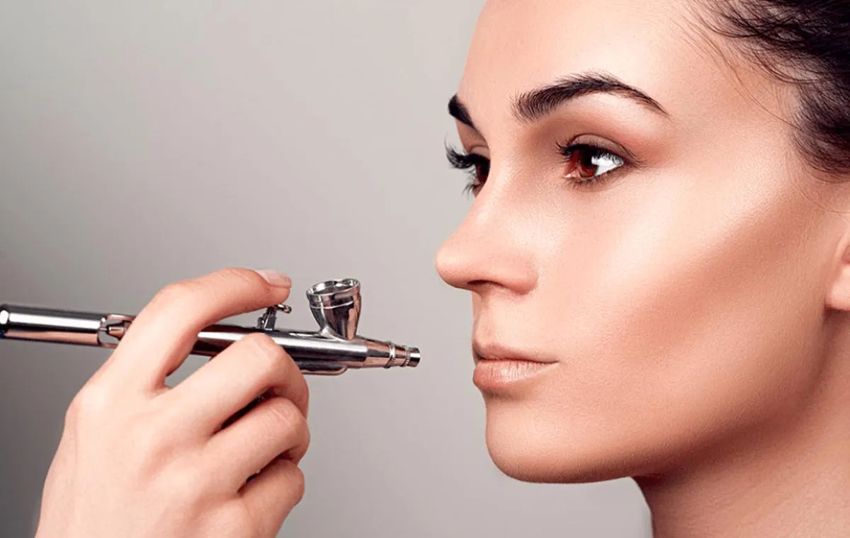 آرایش ایربراش از ماندگارترین آرایش‌های دخترانه