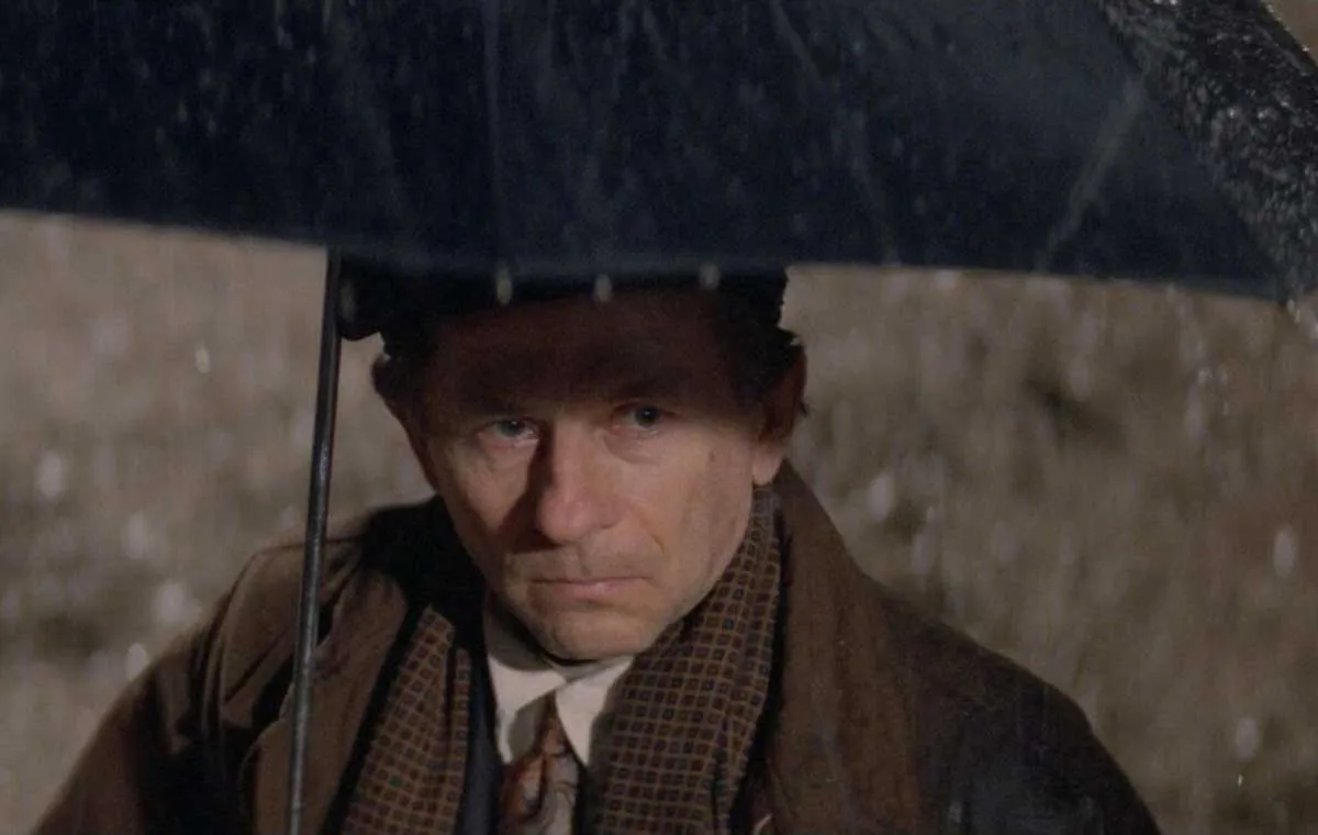 فیلم پیچیده یک تشریفات ساده