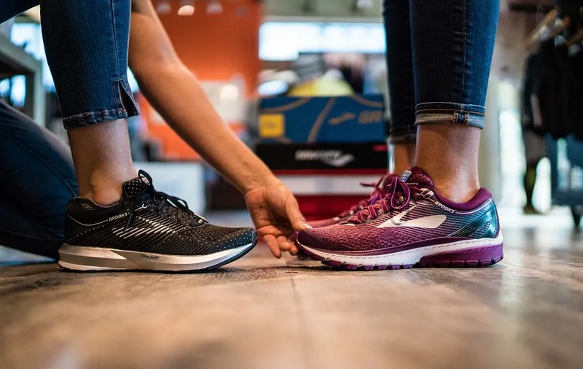 فاکتورهای مهم در انتخاب کفش مناسب با فرم پا